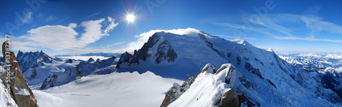 Obraz na płótnie canvas Mont blanc z aiguille du midi