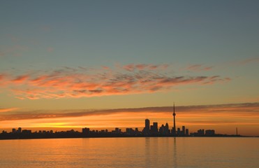 Wall Mural - Skyline of Toronto against a beautiful sunset