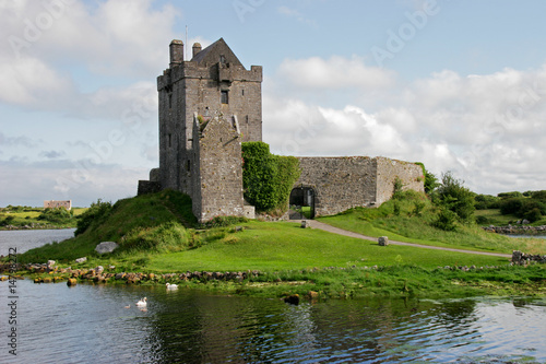 Naklejka samoprzylepna Zamek dunguaire, zatoka Kinvara, Galway, Irlandia