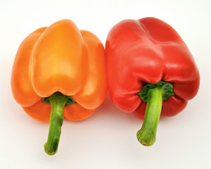 Red and orange capsicum — top tails