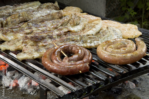 Grigliata di salciccie,costine e petto di pollo - Acquista ...