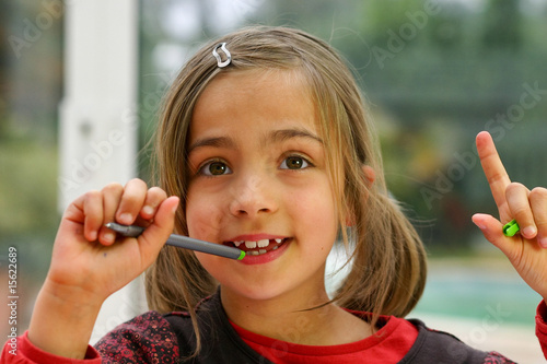 Lever Le Doigt Avec Le Sourire Stock Photo Adobe Stock