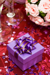 Wall Mural - gift box with bow and glass