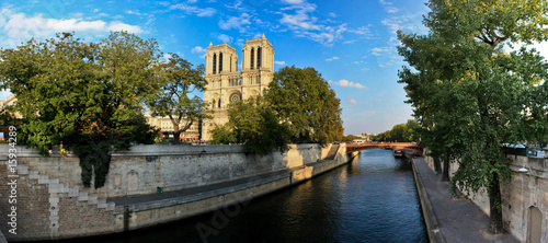 Obraz na płótnie canvas dwuczęściowy "dyptyk" Panorama Notre Dame de Paris - Paryż - Francja
