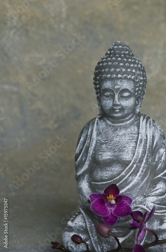Obraz na płótnie canvas Budda z orchidei