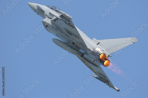 Cuadros en Lienzo Eurofighter (Typhoon) with afterburner
