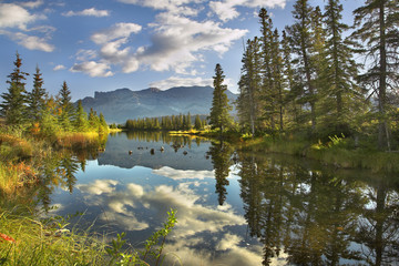 Canvas Print - Early morning on lake.