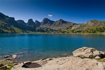 Fototapete - Le Lac d'Allos dans le Parc Naturel du Mercantour