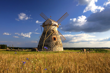 windmill near rye fields