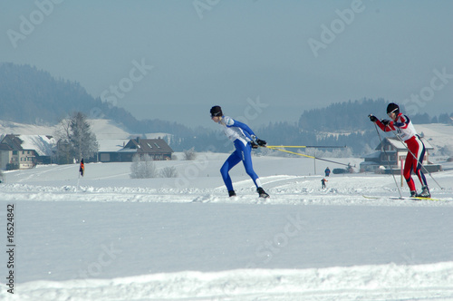 Fototapety biegi narciarskie  narciarz-biegowy