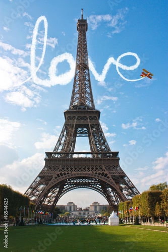 Obraz na płótnie canvas dwuczęściowy "dyptyk" Miłość w Paryżu koncepcja Eiffel Tower France - ja i ty