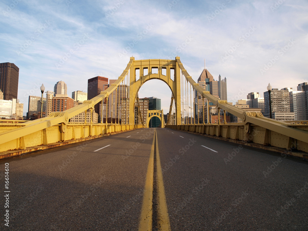 Empty Pittsburgh Bridge - obrazy, fototapety, plakaty 