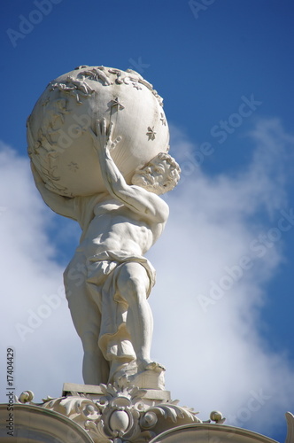 Atlas Statue De Dieu Grec Supportant Le Poids Du Monde Stock Photo Adobe Stock