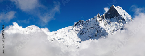 Naklejka samoprzylepna Panorama góry machhapuchhre, nepal, zaczerpnięta z abc