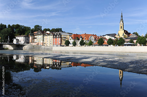 Bad Tolz Kurort Stadt Isar Altstadt Kaufen Sie Dieses Foto Und Finden Sie Ahnliche Bilder Auf Adobe Stock Adobe Stock