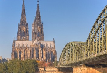 Fototapete - Kölner Dom, Hohenzollernbrücke