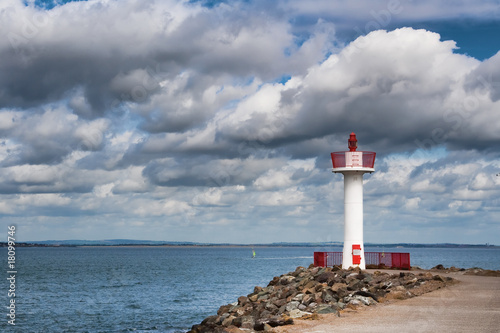 Obraz na płótnie canvas trzyczęściowy "tryptyk" Howth latarnia morska