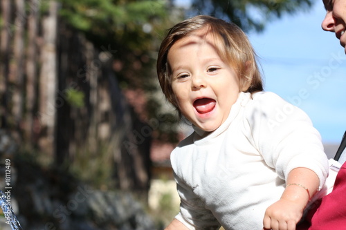 Bebe Fille De15 Mois Exprimant Sa Joie Stock Photo Adobe Stock Bebe Fille De15 Mois Exprimant Sa Joie Stock Photo Adobe Stock