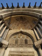 Gárgolas enmarcando el portico de San Marcos en Venecia