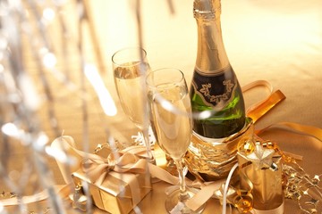 Canvas Print - Champagne and gift