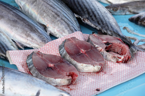 Marche Aux Poissons Tranches De Thon Rouge Stock Photo Adobe Stock Marche Aux Poissons Tranches De Thon Rouge Stock Photo Adobe Stock