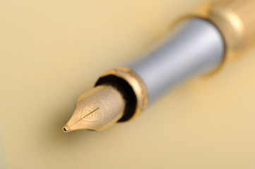 Gold fountain pen closeup