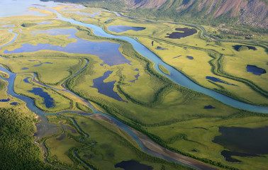 Fotobehang - Green arctic delta