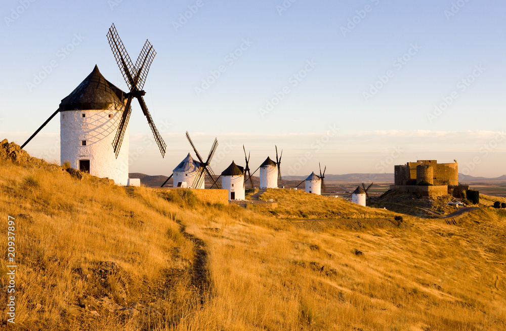 windmills with castle, Consuegra, Castile-La Mancha, Spain - obrazy, fototapety, plakaty 