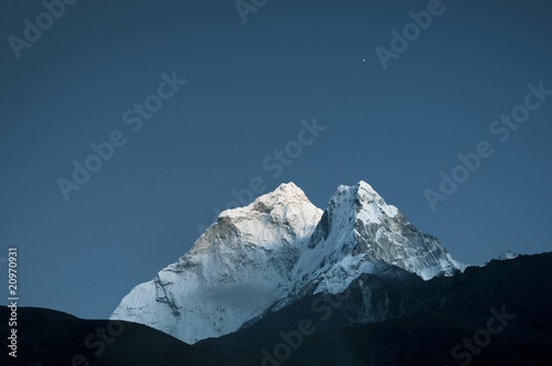 Naklejka samoprzylepna Ama dablam- solo khumbu, himalaja, nepal