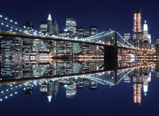 Wall Mural - Brooklyn Bridge and Manhattan Skyline At Night, New York City