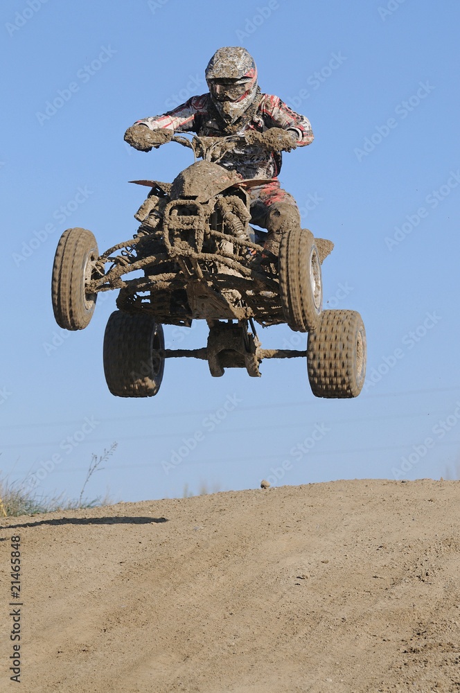 quad-latajacy