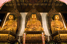 Shanghai - Inside Jade Buddha Temple