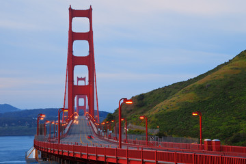 Canvas Print - Golden Gate Bridge at Dawn