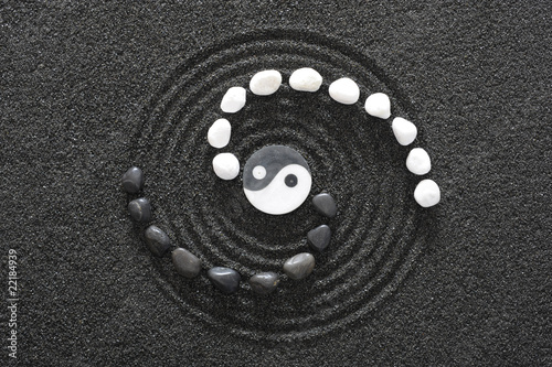 Naklejka samoprzylepna Ogród zen z yin i yang