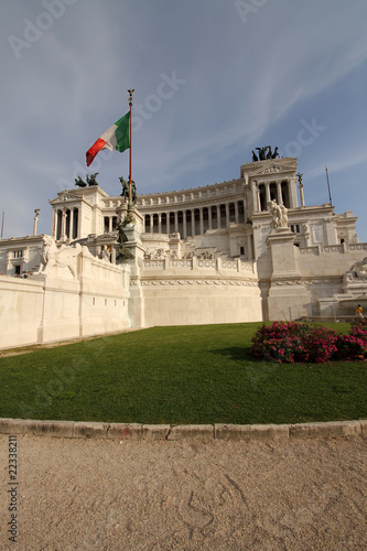 Board z aluminiowym obramowaniem Wiktoriański (vittorio emanuele ii monument) w Rzymie, Włochy