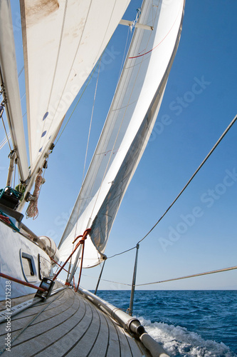 Tapeta ścienna na wymiar Sailing boat