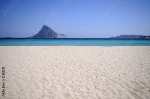 Valokuva  spiaggia di porto istana in sardegna