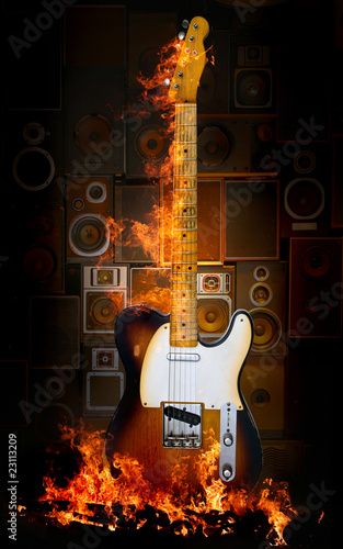 Fotoboard na płycie Gitara elektryczna w płomieniach
