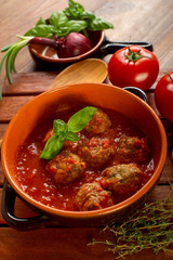 Canvas Print - bowl with meatballs - ciotola con polpette al sugo