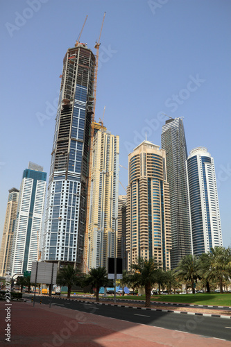 Board z aluminiowym obramowaniem Dubaj marina drapacze chmur, zjednoczone emiraty arabskie