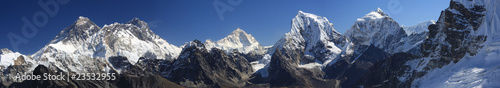 Naklejka samoprzylepna Panorama Everestu z przełęczy renjo