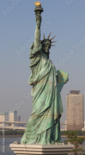 statua-wolnosci-w-tokio-istnieja-3-statues-of-liberty