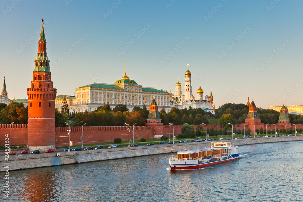 Obraz na płótnie Moscow kremlin at sunset w salonie