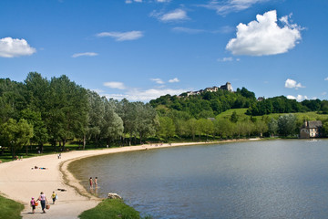 Wall Mural - Lac du Causse (Corrèze)