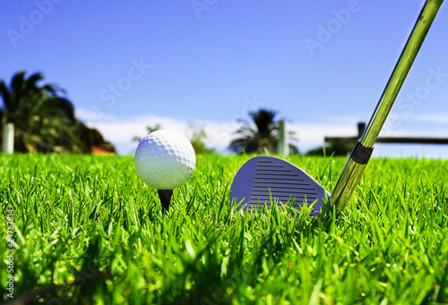 Board z aluminiowym obramowaniem Piłki i kije golfowe