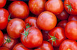 Świeże pomidory na targu