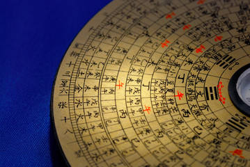 chinese feng shui compass