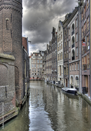 Obraz na płótnie canvas Kanał amsterdamski