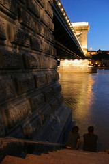 Wall Mural - The Chain Bridge in Budapest, Hungary by night