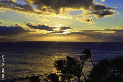 Plakat na papierze fotorealistycznym Pacyficzny zmierzch przy Kaanapali plażą na Maui w Hawaje